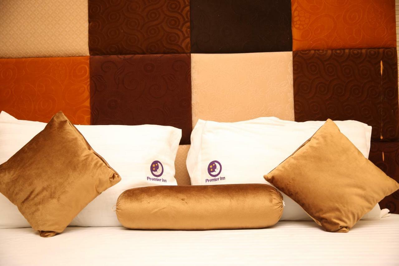 Premier Inn Gulberg Lahore Eksteriør billede